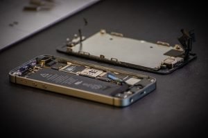 <strong>iPhone 14 Screen Replacement Cost in India: Everything You Need to Know</strong>